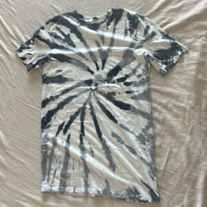 RD Style tie dye t shirt dress in size medium